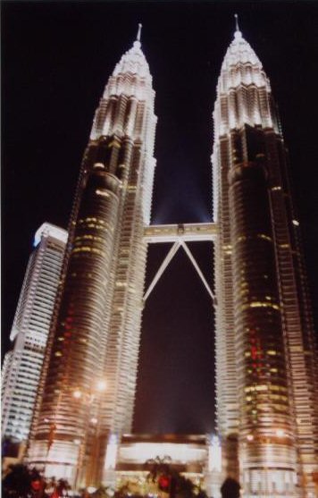 a picture called kl petronas should be here...